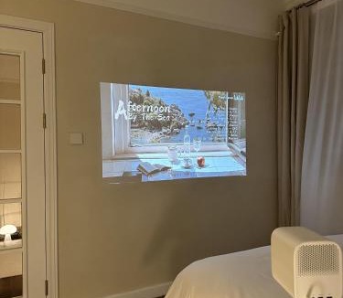 Xuhui Apartment | Shanghai Hills& Art Suite 15 - Near Line 1 & 7 Changshu Road Metro