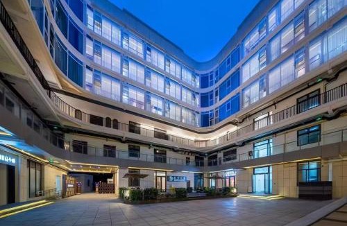 Jing'an Apartment | Shanghai Hills&Mico Hotel Residences Near Changshou Road