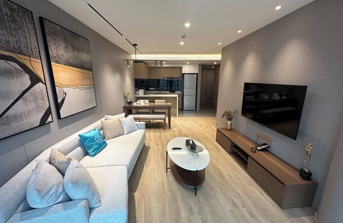 Pudong Apartment | Shanghai Hills & Riverdale Residences
