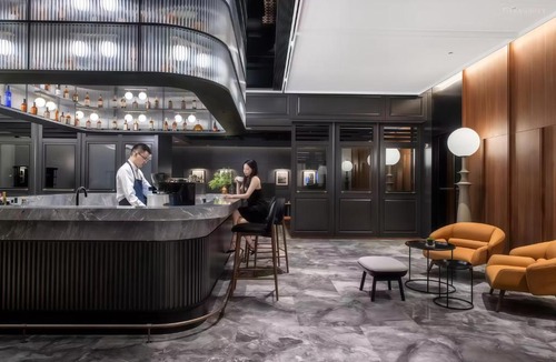 Huaihai Road Commercial Area Apartment | Shanghai Hills & Super Deluxe Central Hub hotel, Line 3 and 4, near Shanghai Film Museum