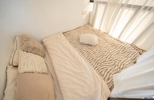Jing'an Apartment | Shanghai Hills& Well-time Nanyang Charm BnB close to West Nanjing Rd and line 2 Jing'an Temple