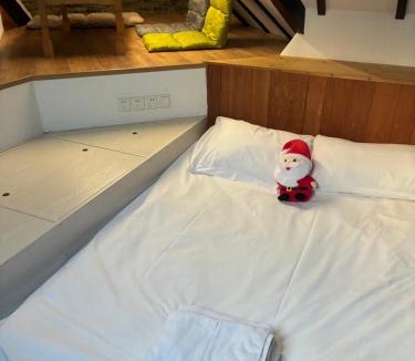 Huaihai Road Commercial Area House | Shanghai Historical Forest Cabin loft With Balcony at second floor near middle Huaihai road
