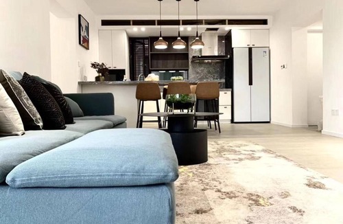 Jing'an Apartment | Shanghai Jing'an Temple Quality 3 BR Alarming and quiet Commercial area