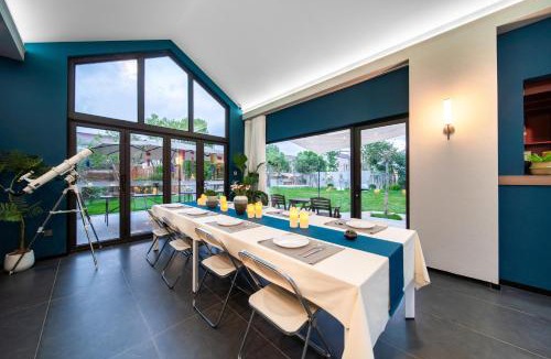 Pudong Hotel | Shanghai Jiujie Family Boutique Hotel Private car airport service with fee & free Disney coach