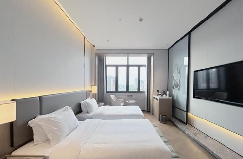 Minhang Hotel | Shanghai KaiCharm Hotel 10 mins drive to NECC