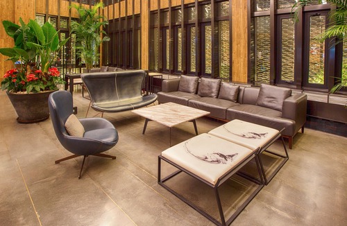 Pudong Hotel | Shanghai Linxi Hotel-Free shuttle bus to Pudong Airport and Disneyland