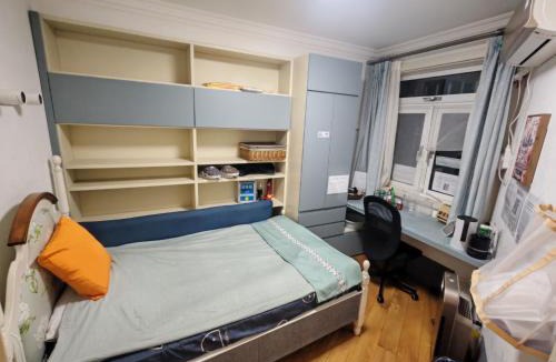 Pudong House | Shanghai Meiyinlin Guesthouse English Service VPN-embedded WiFi Free Laundry and Luggage Storage 宠物友好 客人专用卫生间 临时停车位 共享客厅商务娱乐设施齐全 可做饭 周边市场与服务丰富便利 安静隔音
