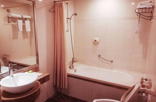 Hong Kou House | Shanghai Qidian Apartment The Bund