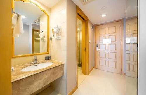 Changshu Hotel | Shanghai Riverview Hotel Bund Store
