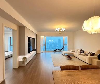 Lujiazui Apartment | Shanghai Skyline - Spacious&Elegant Luxury Apartment in Lujiazui near Shanghai Center Tower