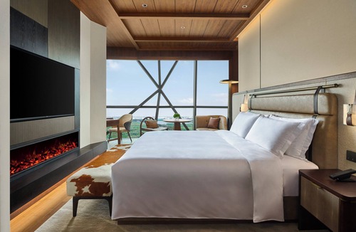 Pudong Hotel | Shanghai Snow World Hotel, Vignette Collection by IHG