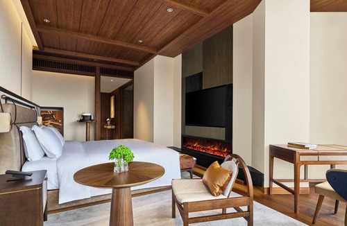 Pudong Hotel | Shanghai Snow World Hotel, Vignette Collection by IHG