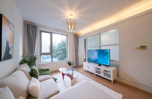 Xujiahui Apartment | Shanghai Tyms residence near Xujiahui Metro