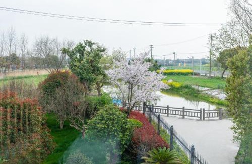 Pudong Bed & Breakfast | Shanghai Yipin Yijing B&B - Disney 上海一品艺景民宿-迪士尼店-近浦东国际机场