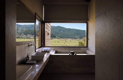 Shangri-La Hotel | Shangri-La Bandu Xingye Muge Manor Hotel