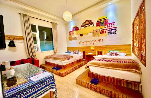 Shangri-La House | Shangri-La Chudengshuo Homestay楚登硕民宿