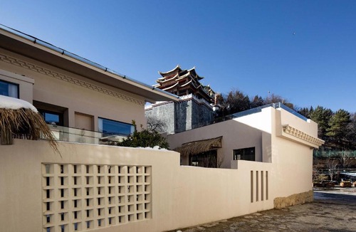 Shangri-La Hotel | Shangri-la Designer Homestay without Summer(By the Cosmic Wheel of Dukezong)
