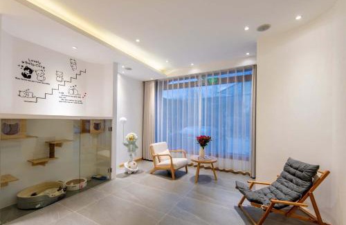 Shangri-La Hotel | Shangri-La Jingyue Homestay