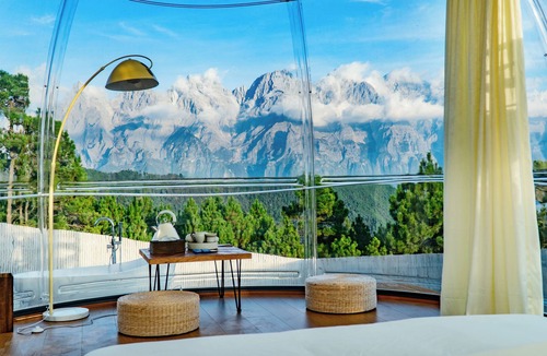 Deqen Hotel | Shangri-La ManXinYu Frozen Dream Forest