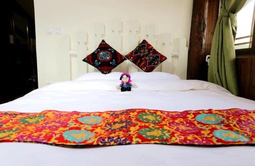 Shangri-La House | Shangri-La mid - mountain homestay