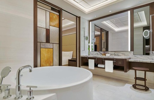 Sanlin Hotel | Shangri-La Qiantan, Shanghai
