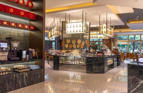 Hanyang Qu Hotel | Shangri-La Wuhan, Interchange hub of three metro lines,Adjacent to the MixC