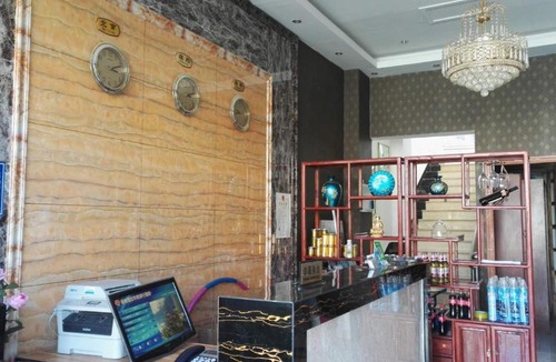 Shangri-La House | Shangri-La Ziyouxing Guesthouse