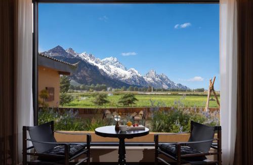 Gucheng District Hotel | ShanJuanYun Panoramic Sunlit Yulong Snow Mountain Hotel Near Shuhe Ancient Town Near Baisha Ancient Town One free round-trip shuttle ride to the scenic area Brunch Free self-service laundry A quiet environment