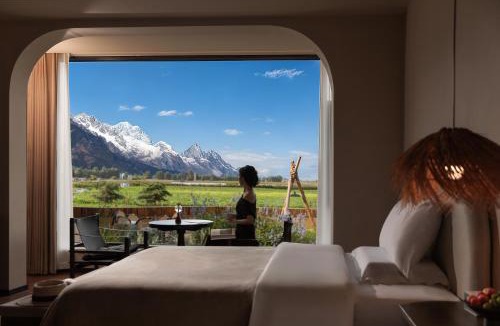 Gucheng District Hotel | ShanJuanYun Panoramic Sunlit Yulong Snow Mountain Hotel Near Shuhe Ancient Town Near Baisha Ancient Town One free round-trip shuttle ride to the scenic area Brunch Free self-service laundry A quiet environment