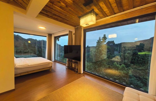 Jiajiang County Hotel | Shanye Lianglu