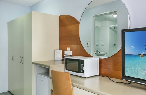 Shellharbour Hotel | Shellharbour Village Motel