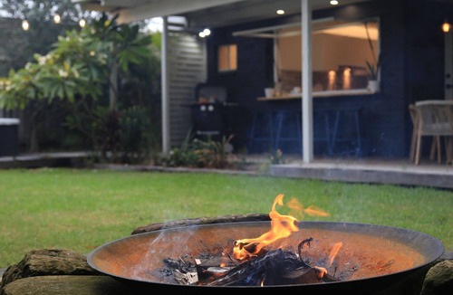 Shoalhaven Heads House | Shellhaven – walking distance of Seven Mile beach