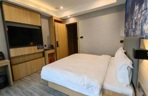 Longhua District Hotel | Sheng Lin Na Hotel Minzhi Branch