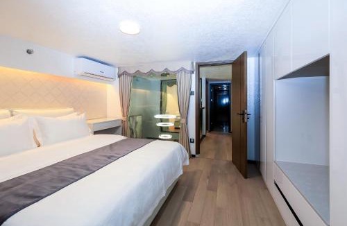 Longhua District Apartment | Shenzhen Fashion LOFT Apartment