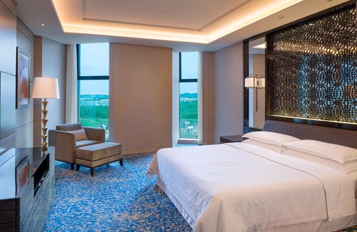 Nanguan Hotel | Sheraton Changchun Jingyuetan Hotel