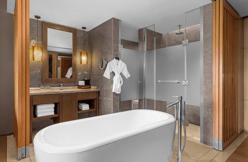 Xihu Hotel | Sheraton Grand Hangzhou Wetland Park Resort