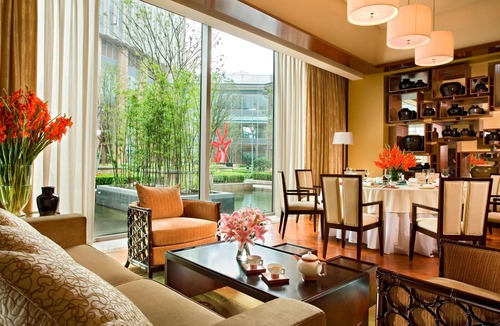 Lujiazui Hotel | Sheraton Grand Shanghai Pudong Hotel & Residences