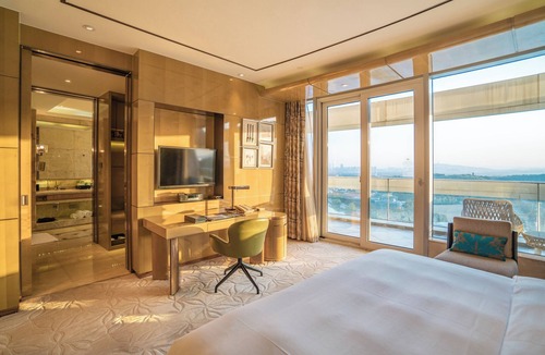 Huzhou Resort | Sheraton Huzhou Taihu Lake Hot Spring Resort & Spa