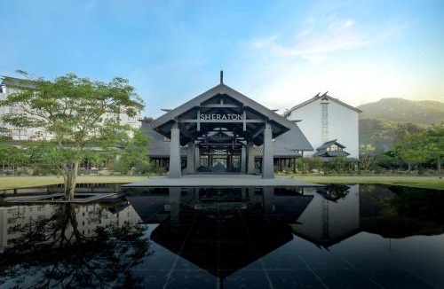 Dianbai District Hotel | Sheraton Maoming Hot Spring Resort