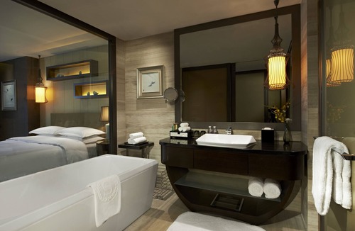 Pudong Hotel | Sheraton Shanghai Waigaoqiao Hotel
