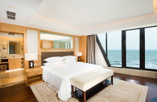 Fushan Resort | Sheraton Yantai Golden Beach Resort