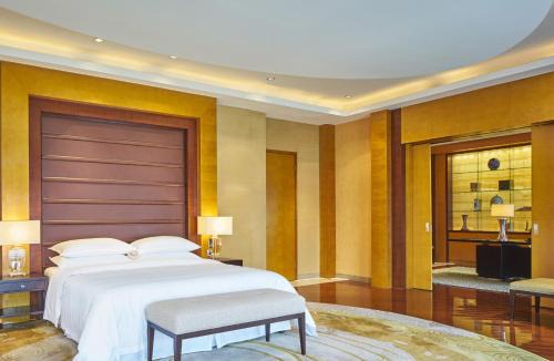 Dinghai Hotel | Sheraton Zhoushan Hotel