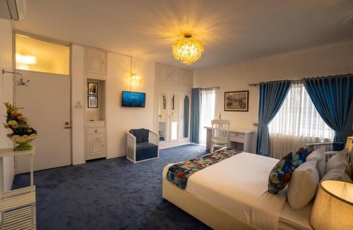 Dhaka Hotel | Shinepukur Suites Farmgate