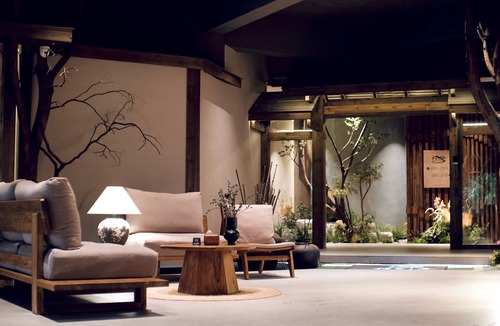 Dujiangyan Bed & Breakfast | Shishe Spring Designer Homestay