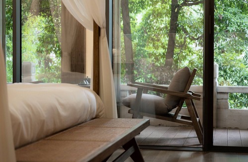 Dujiangyan Bed & Breakfast | Shishe Spring Designer Homestay