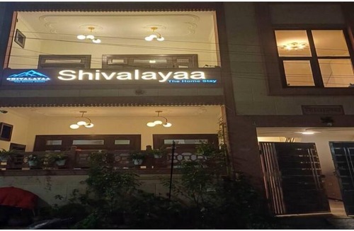 Agra Apartment | Shivalayaa - Queen Double Room No. 1