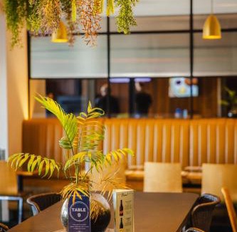 Howrah Hotel | Shoreline Hotel
