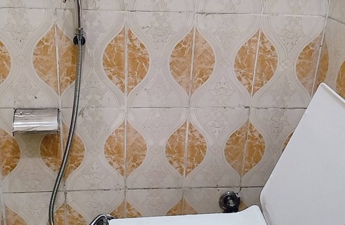 Aligarh Hotel | Shraddha Hotel
