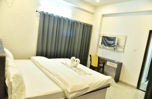 Varanasi Hotel | Shreeniti Stay