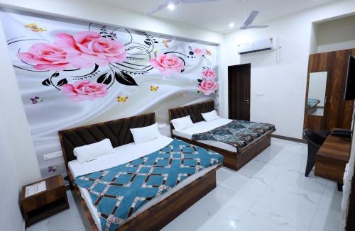 Mathura House | Shri Girraj Residency